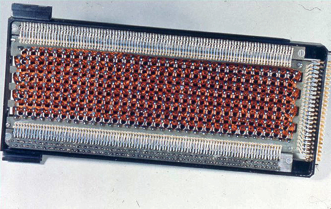 Knit Memory Unit Hand-woven memory – The Generalist Academy
