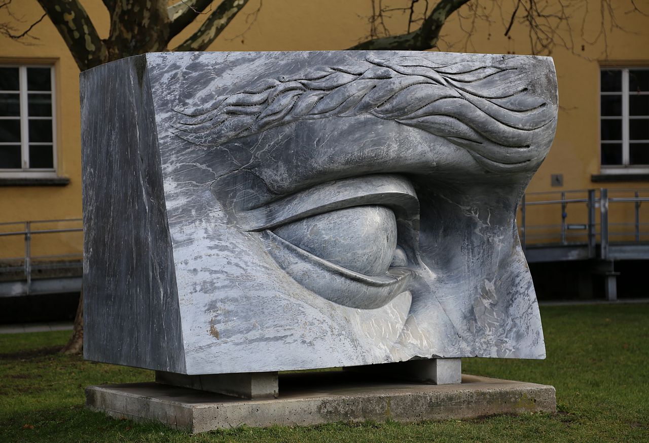 Eye sculpture