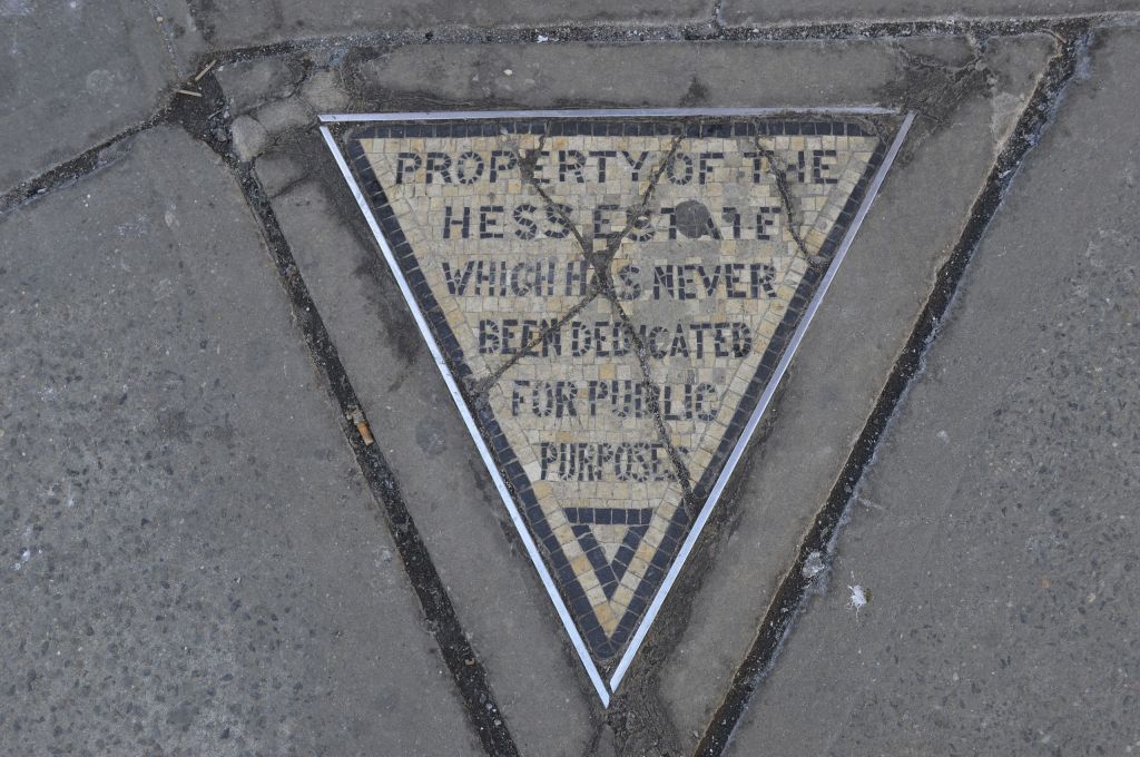 Hess Triangle, New York